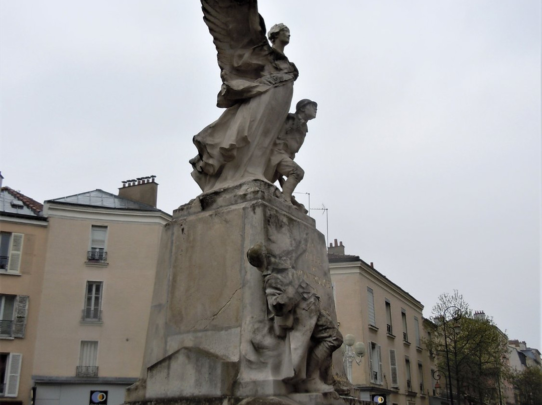Monument aux Morts景点图片