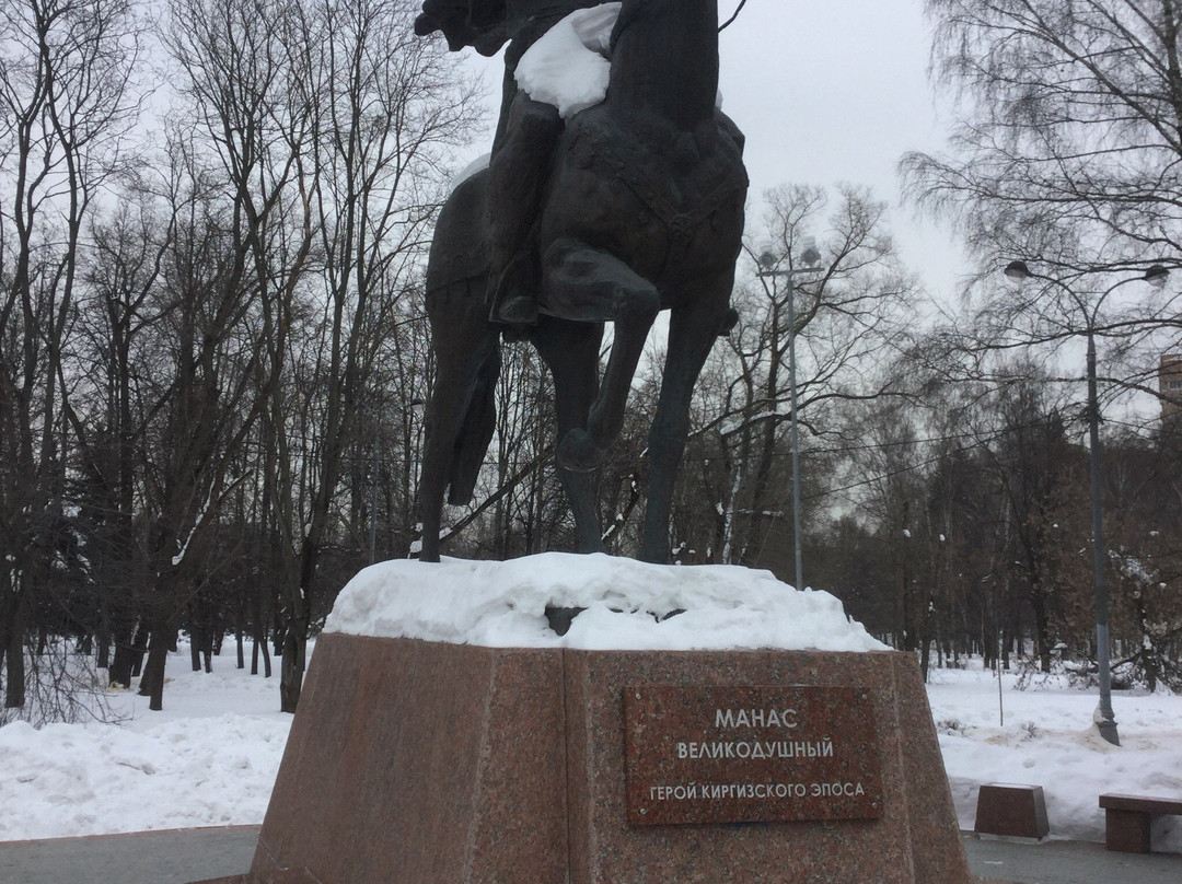 Monument to Manas Velikodushny景点图片