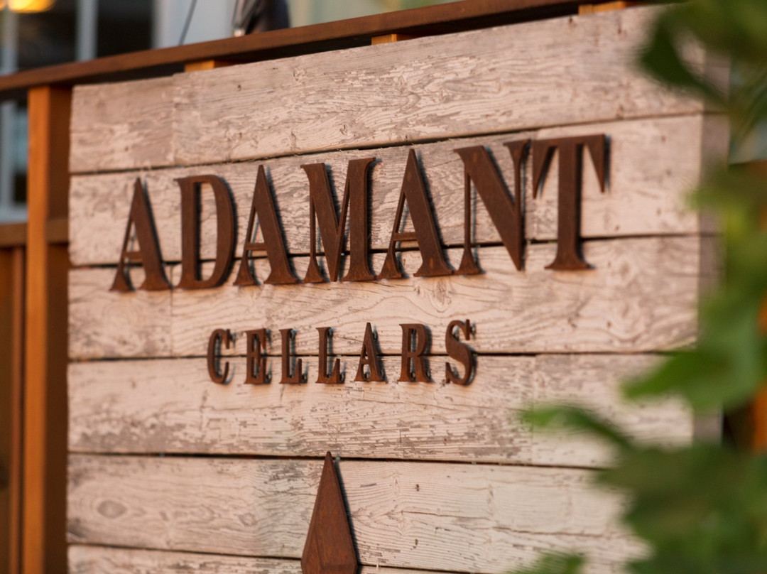 Adamant Cellars景点图片