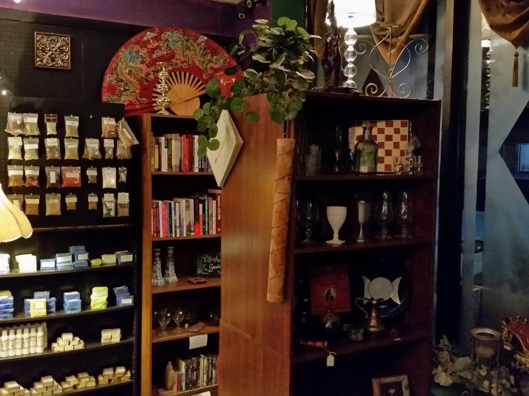 Avalon New Age Shop-Ashland必去景点