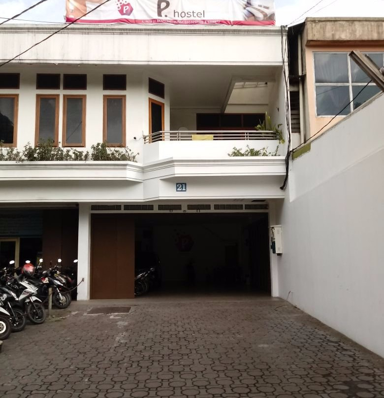 P Hostel Bandung主图