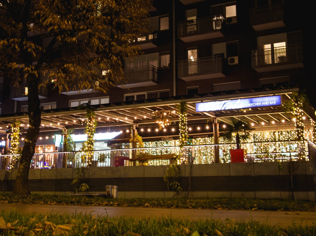Strada Kitchen and Bar