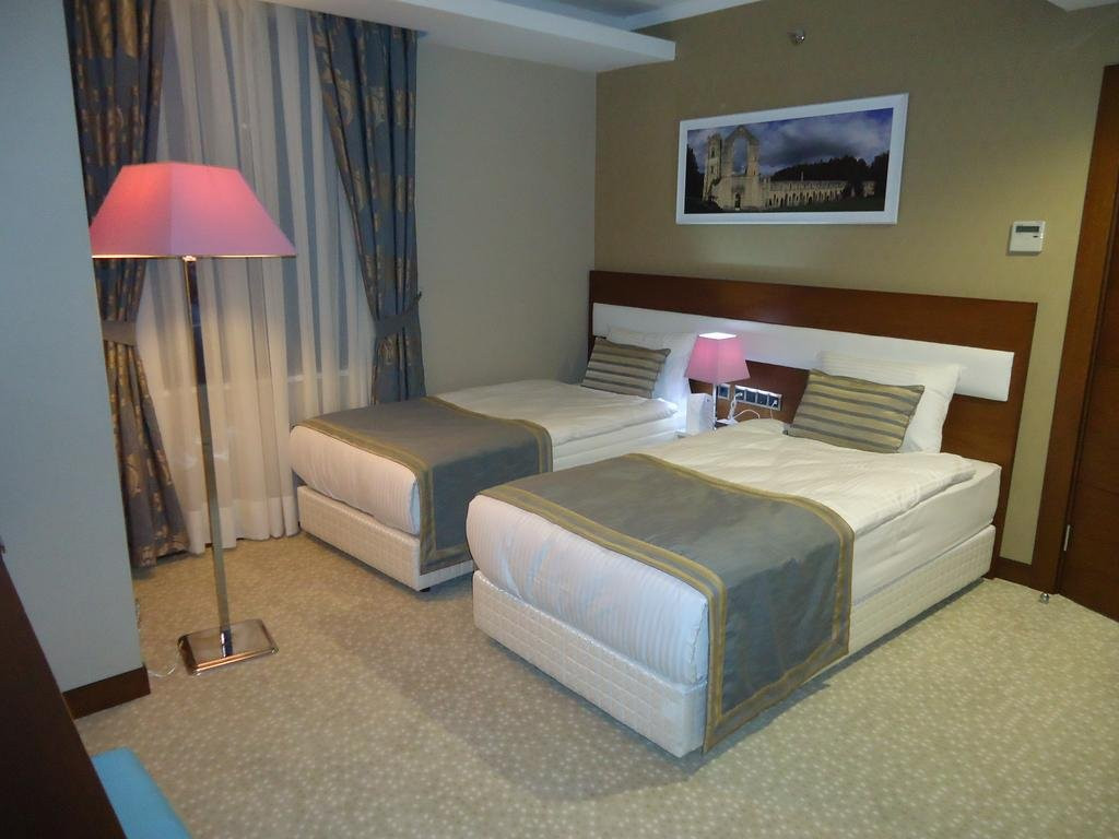 Moon Light Hotel主图