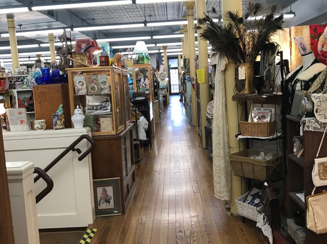 Downtown Antique Mall-新布朗费尔斯必去景点