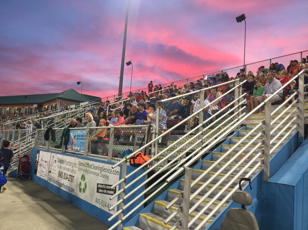 Dutchess Stadium-Wappingers Falls必去景点