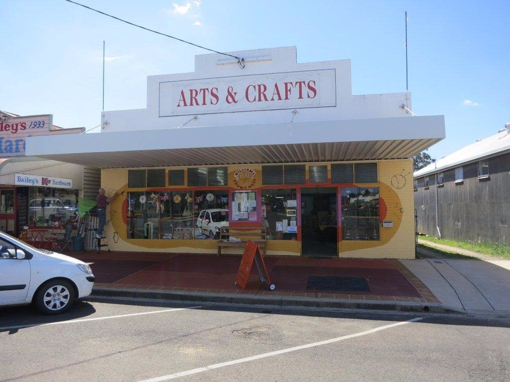 Haden旅游景点-Crows Nest Community Arts & Crafts Inc