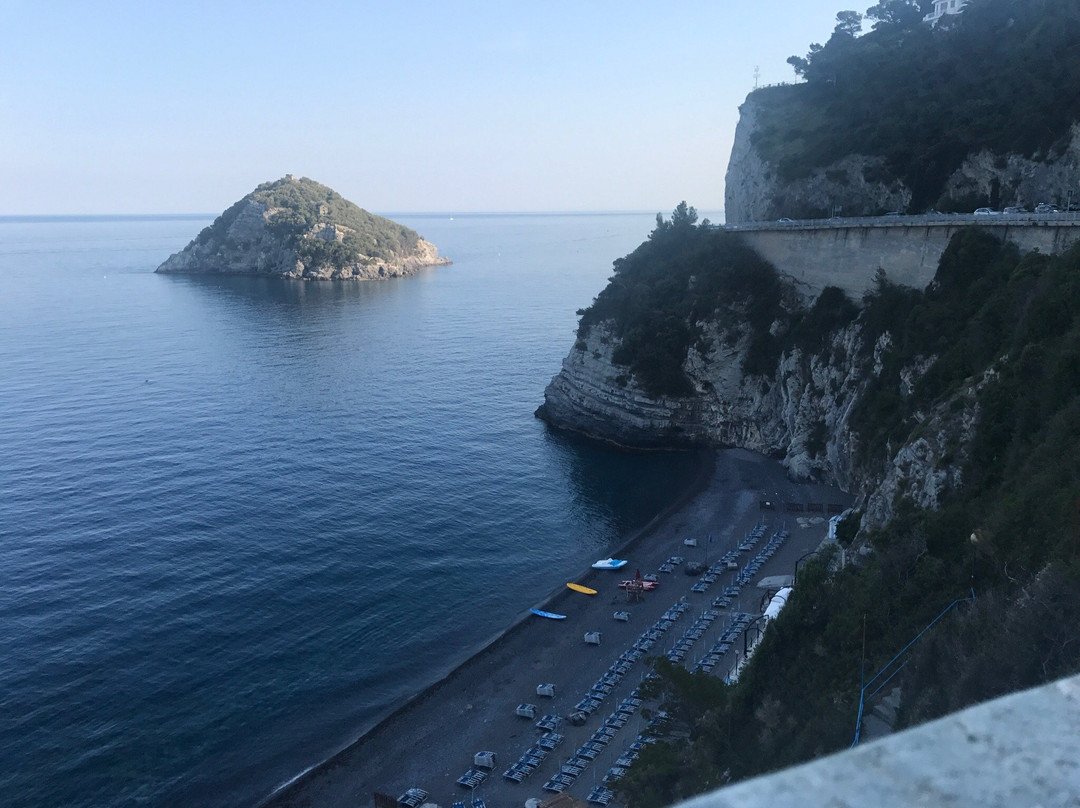 Isolotto di Bergeggi-Bergeggi必去景点