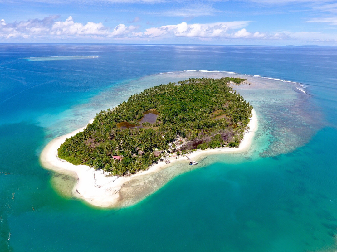 The Shadow Mentawai Surfcamp