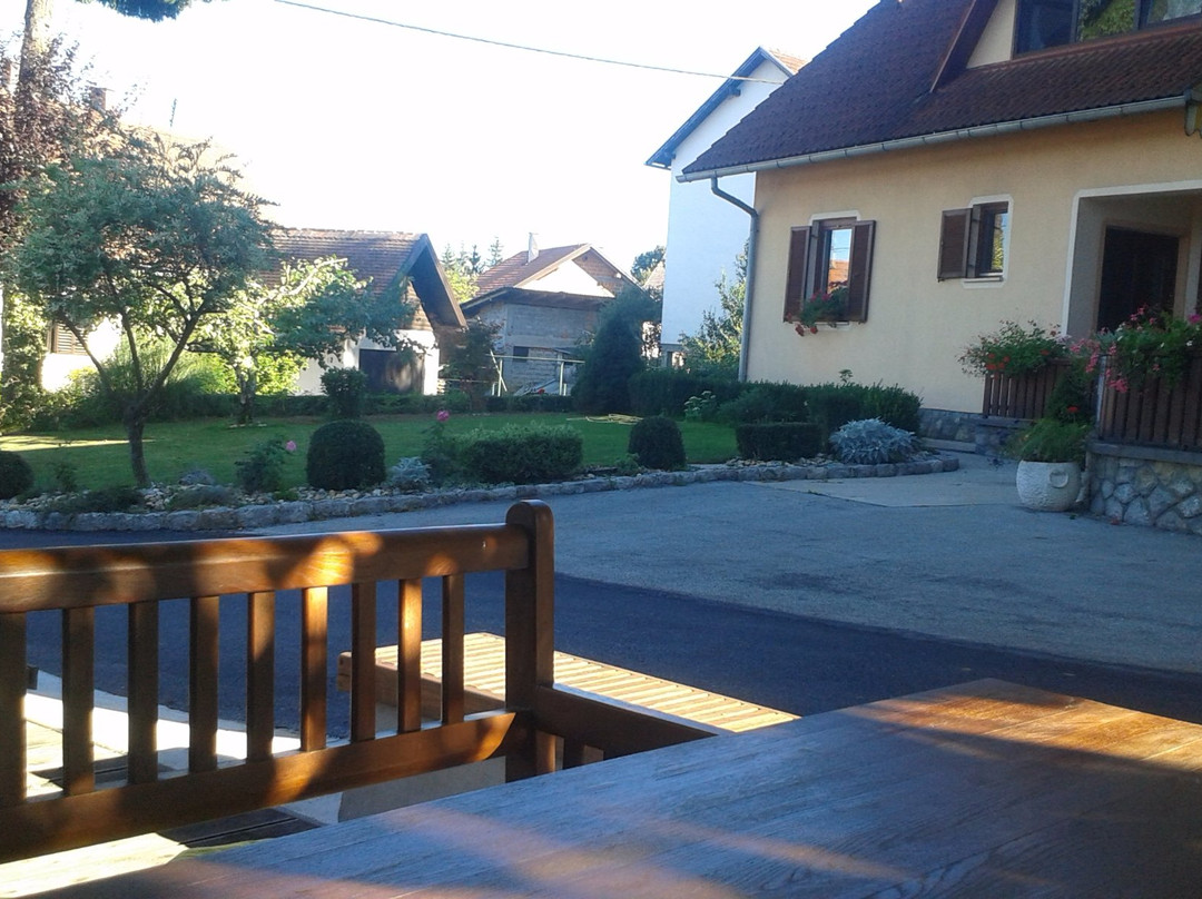 Apartments and Rooms Stefanac主图