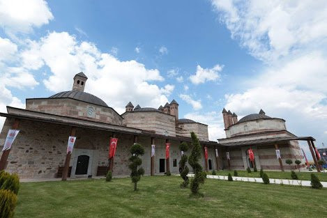 Sultan Sucaaddin Veli Turbe ve Kulliyesi景点图片
