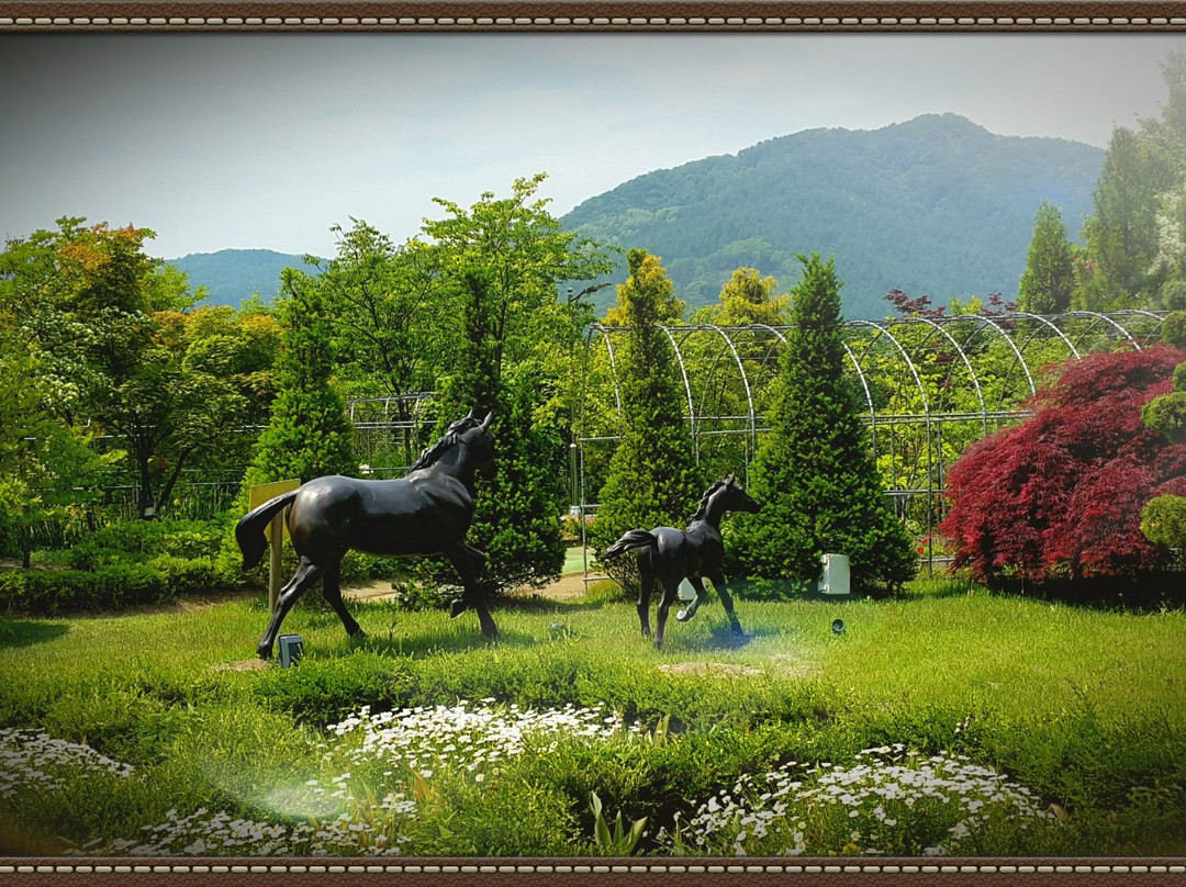 Angela Garden-杨平郡必去景点