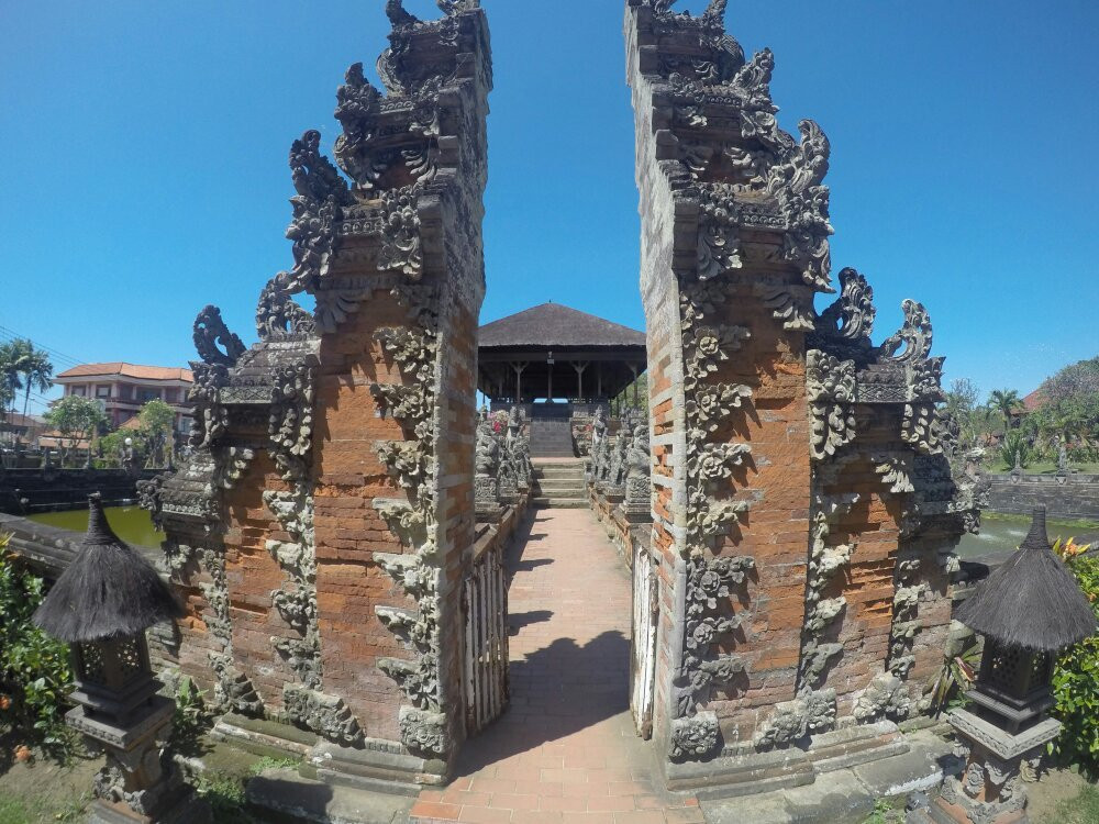 西马兰普拉宫殿-Semarapura必去景点