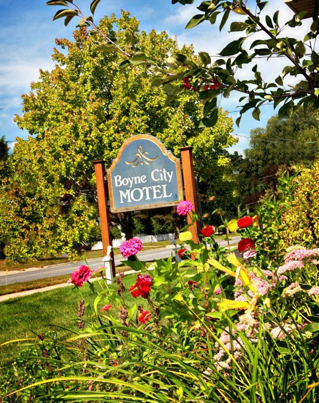 Boyne City Motel主图