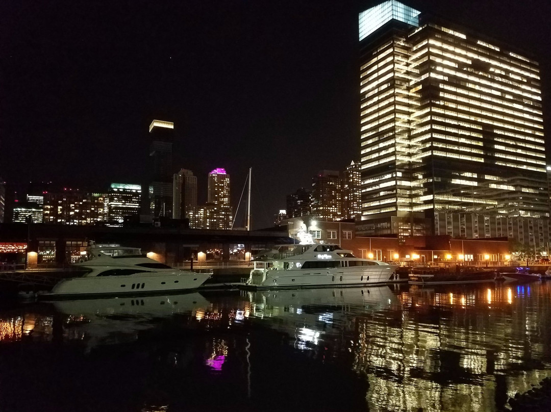 Liberty Landing Marina景点图片