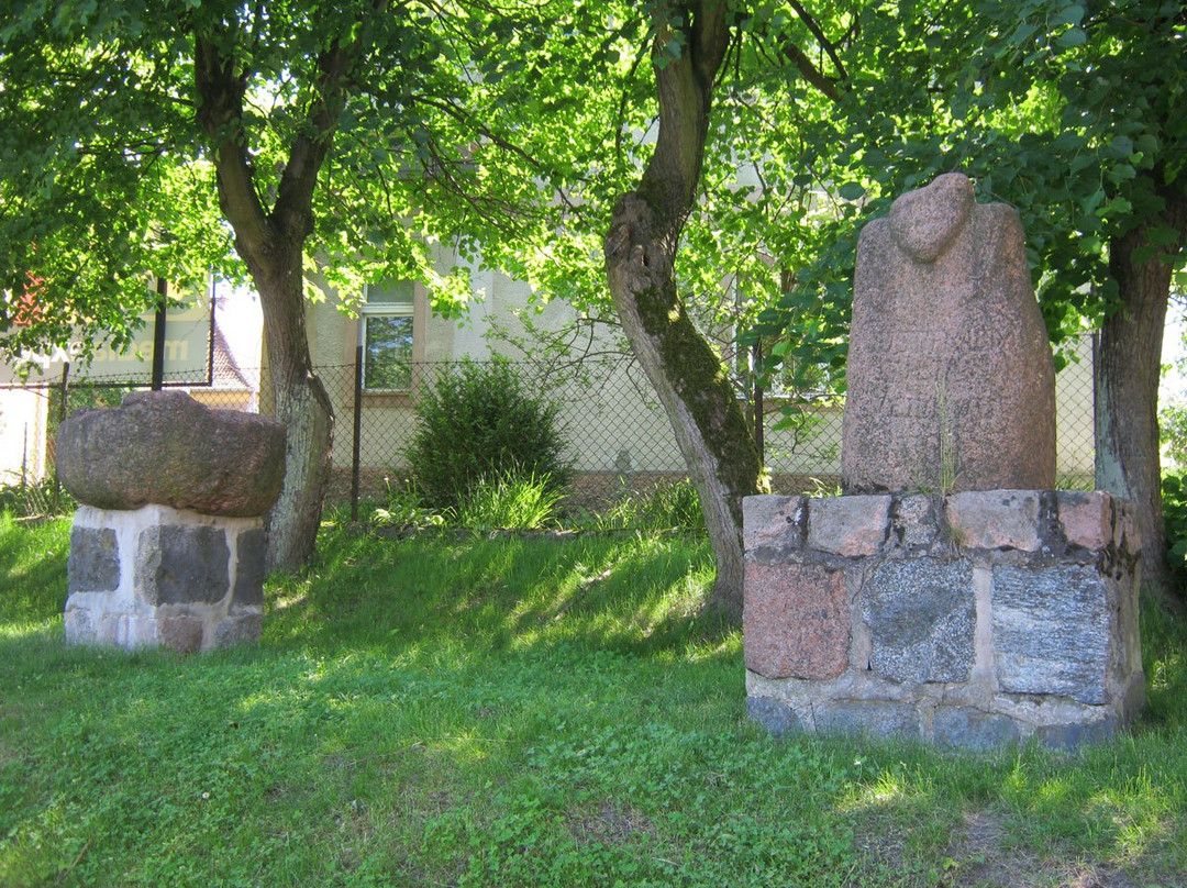 Prussian Crone Statues景点图片