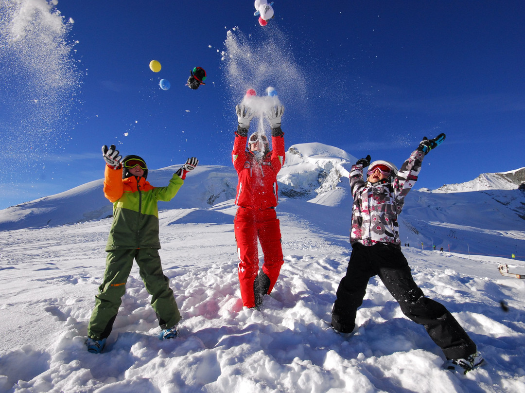 Swiss Ski School Saas Fee景点图片