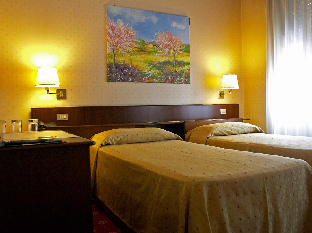 昆特洛史塔雷酒店