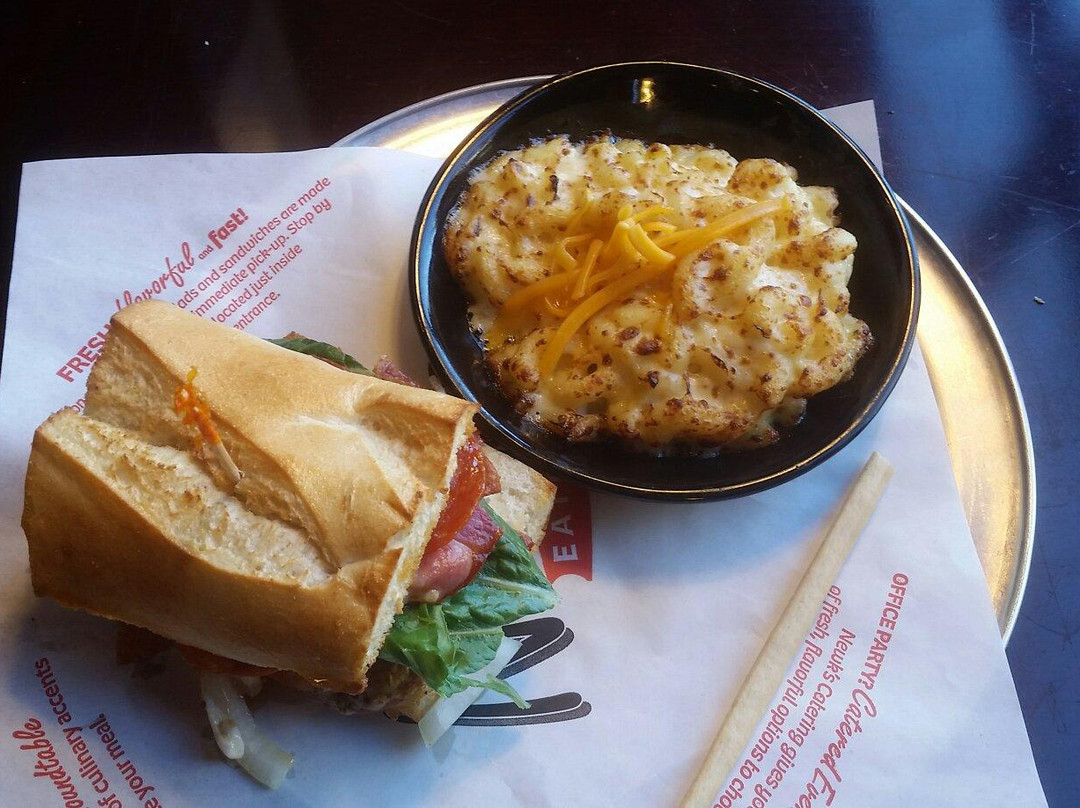 Newk's Eatery