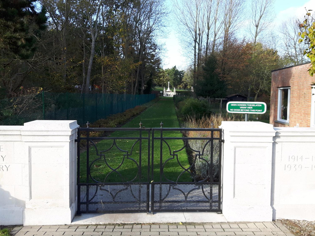 Coxyde Military Cemetery-科克赛德必去景点
