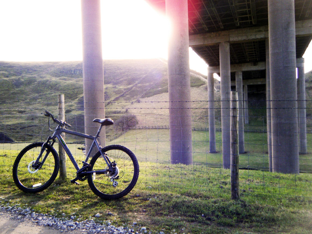 Hollingworth Lake Activity Centre景点图片