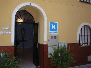 Punta Umbria酒店住宿-Patio Andaluz
