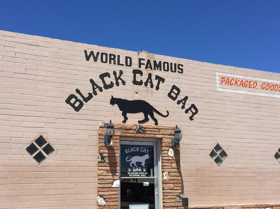 皮奇斯普林斯餐馆和美食-Black Cat Bar