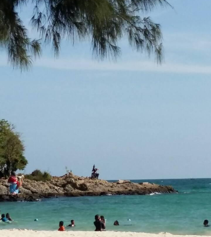 Nang Ram Beach景点图片