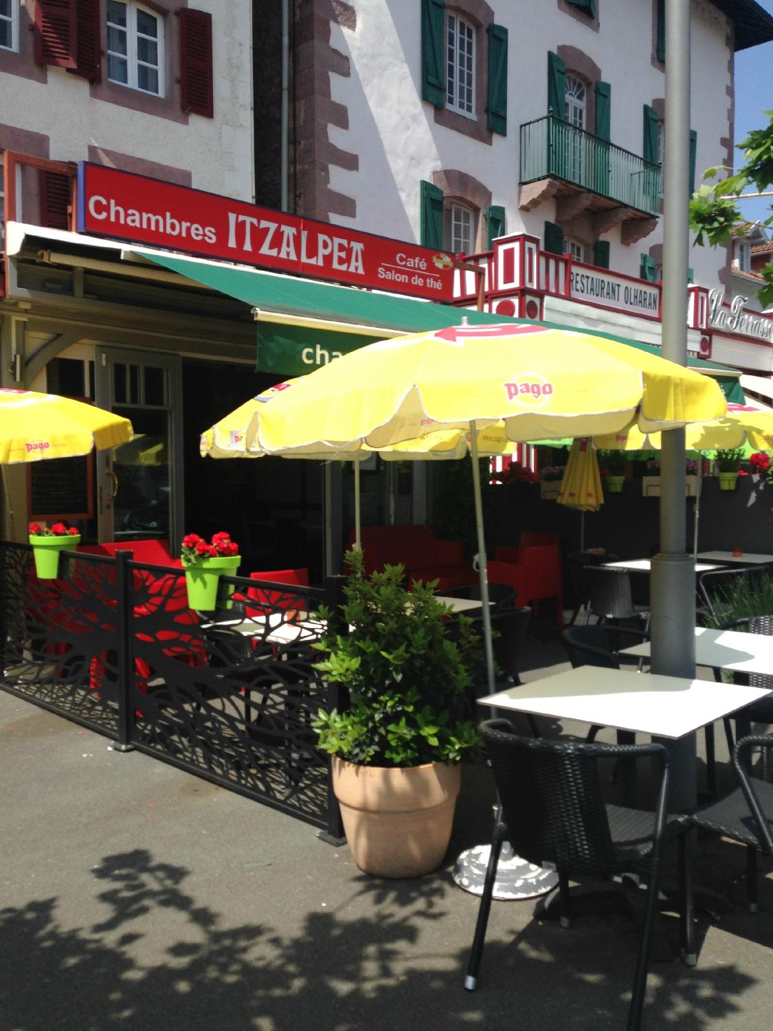 Restaurant Hotel Itzalpea-浴室
