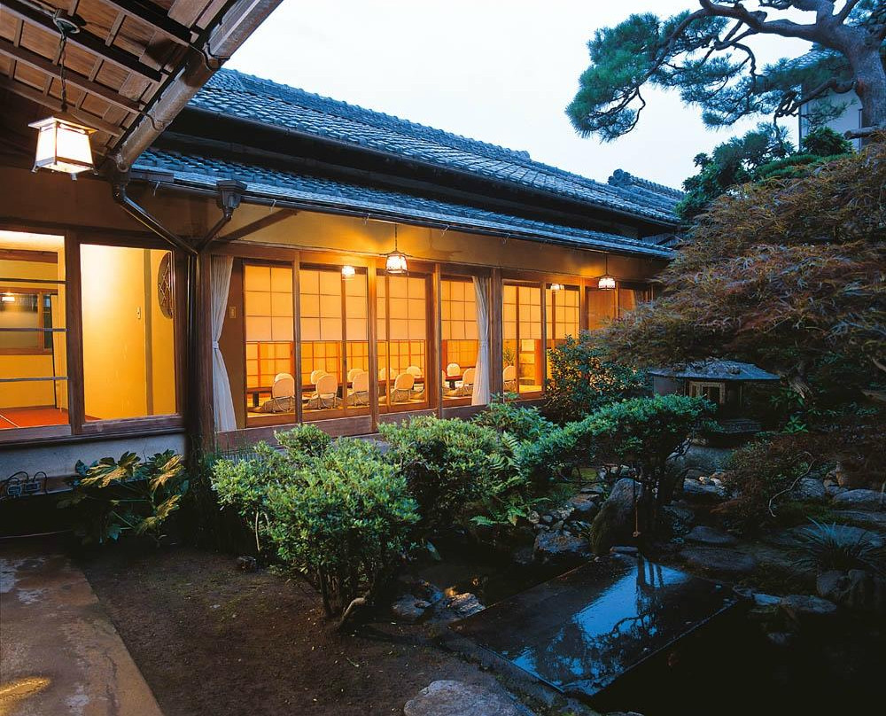 割烹旅館 八千代