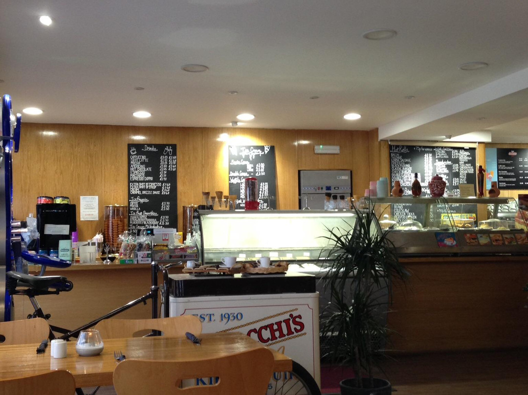 Kirriemuir餐馆和美食-Visocchi's Cafe and Ice Cream Parlour