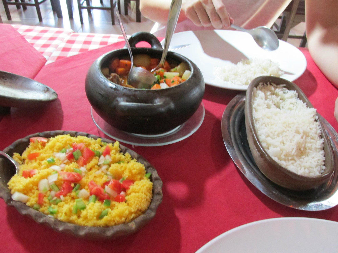 Caponga餐馆和美食-Brasas Lú