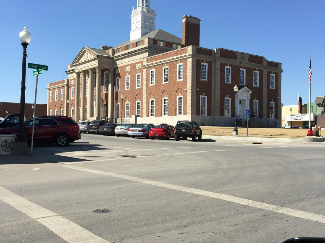 The Truman Courthouse景点图片