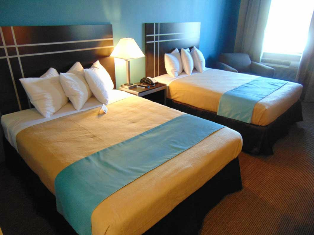 Moulton Inn & Suites By OYO Near Shiner TX主图