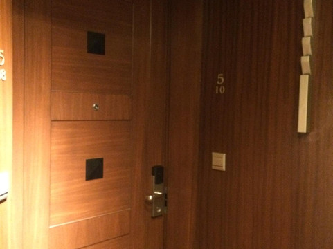 东莞海悦花园大酒店（厚街万达广场寮厦地铁站店）主图