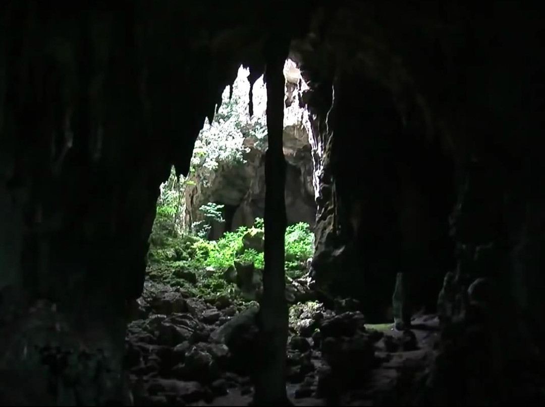 Contilola Cave-瓦梅纳必去景点