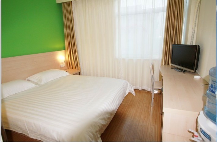 京华连锁酒店(定州火车站店)主图