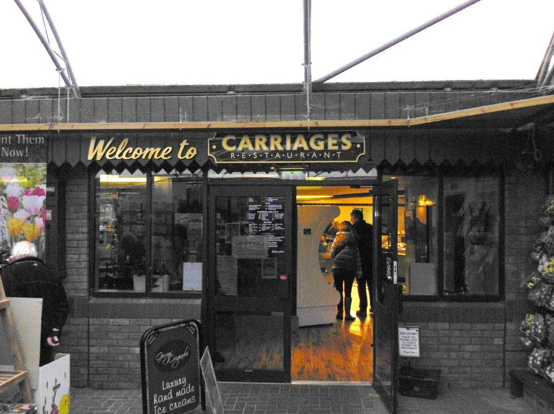 St Minver餐馆和美食-Carriages