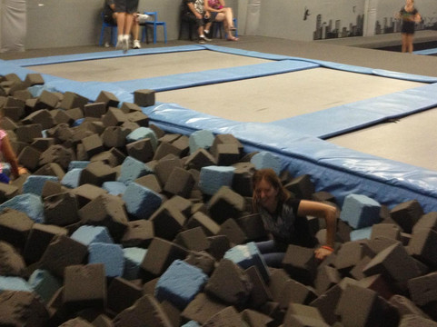 Skywalk Trampoline Arena-马德拉必去景点