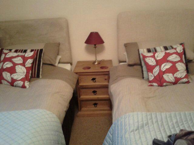 Whitegates Guest House-客卧