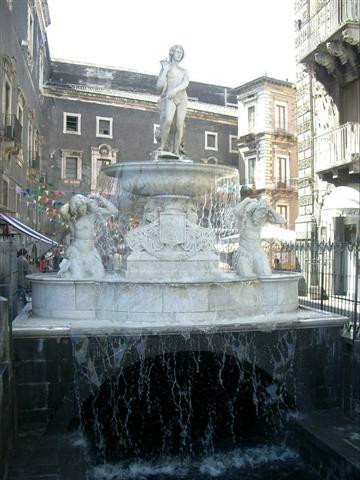 Fontana dell'Amenano-卡塔尼亚必去景点