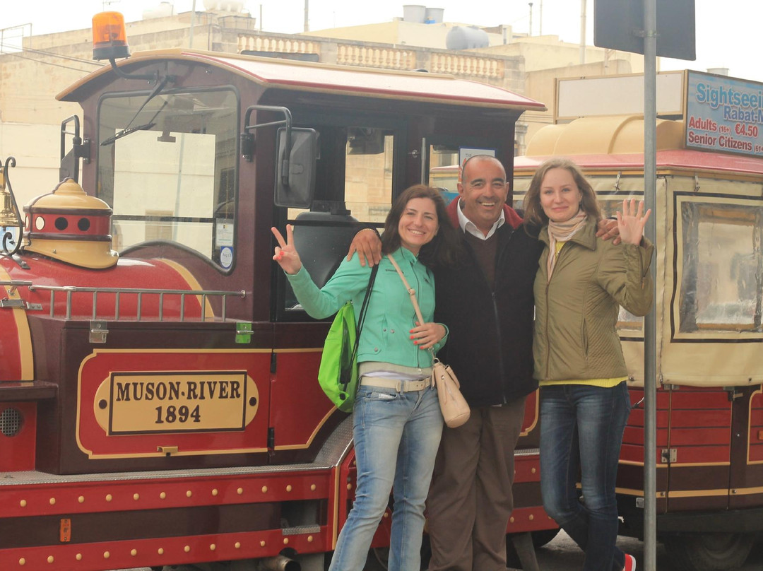 Magic Train Ride-姆迪纳必去景点