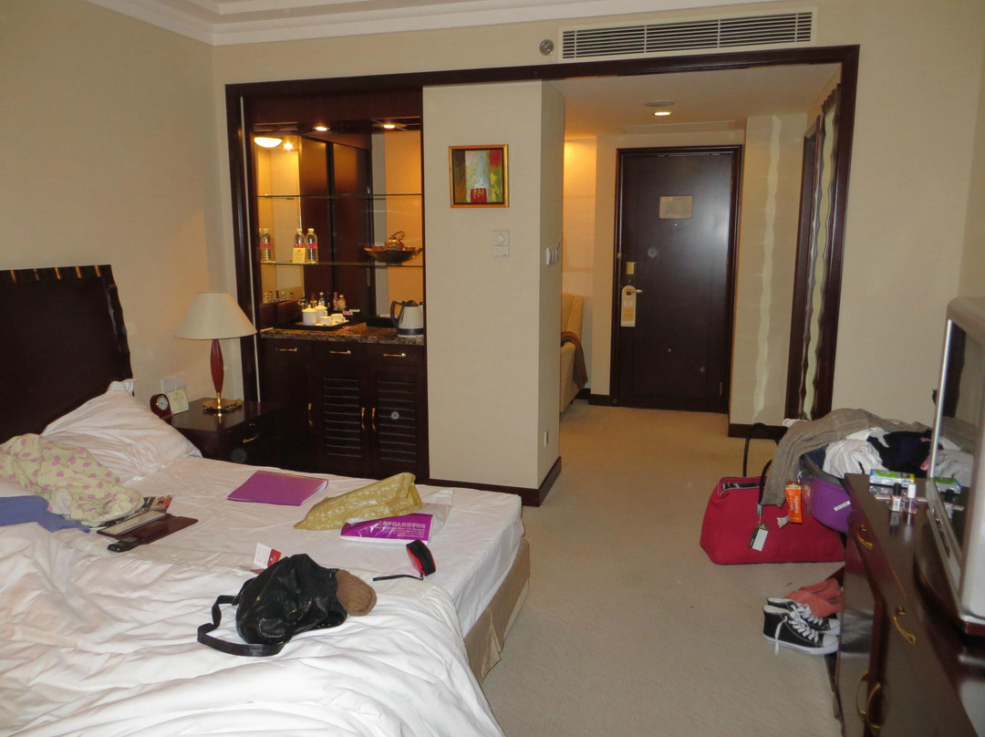 维也纳国际酒店上海火车站龙门店主图