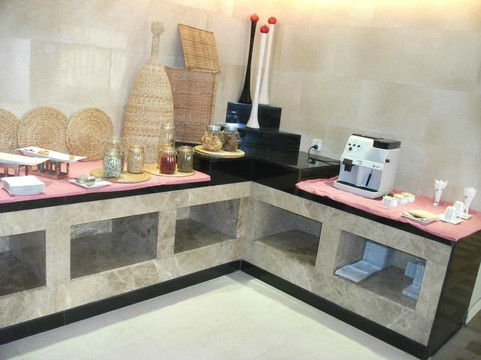 深圳中航城格兰云天大酒店主图