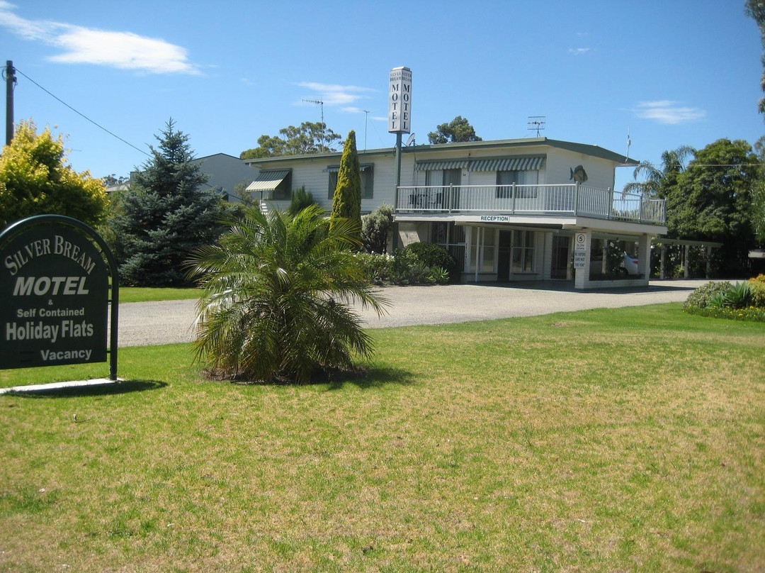 Silver Bream Motel