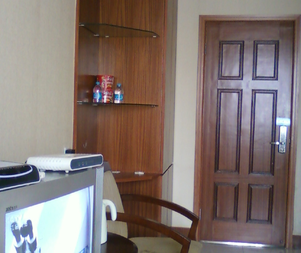 又一邨大酒店主图