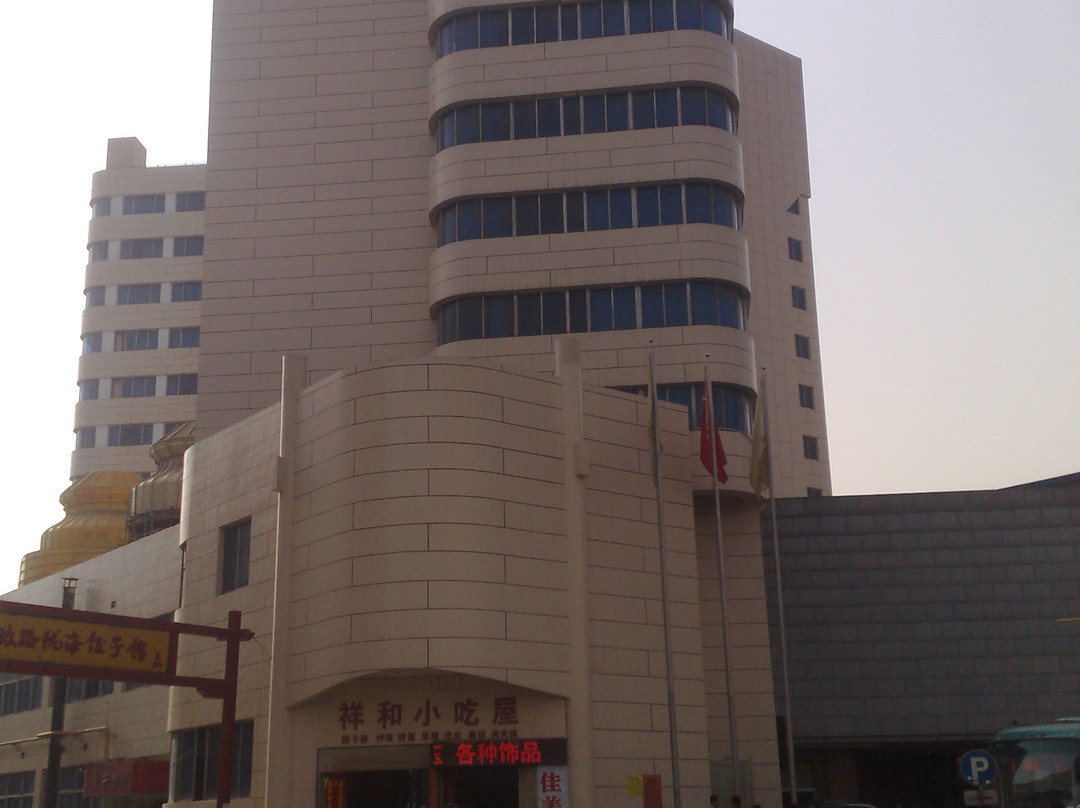 陇海大酒店主图