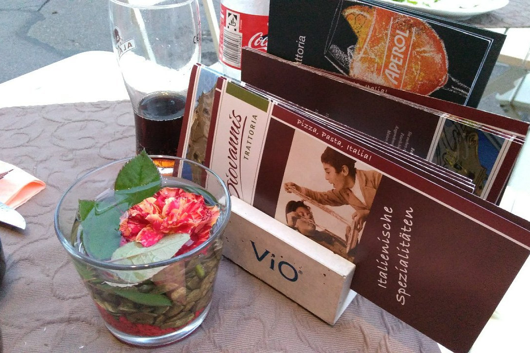 Giovannis Trattoria
