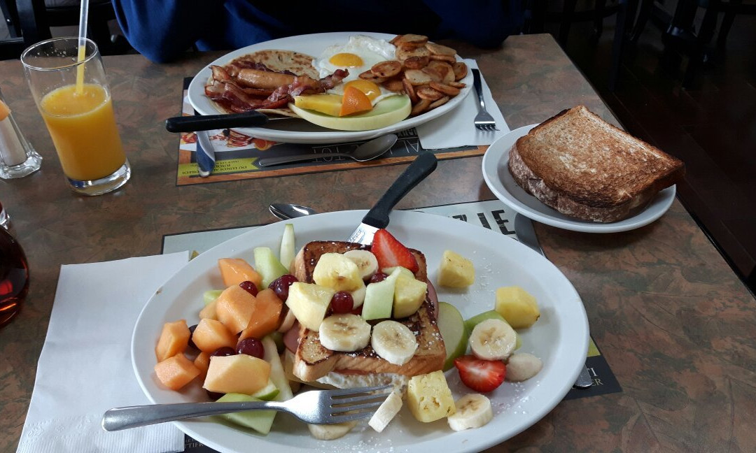 Saint-Evariste-de-Forsyth餐馆和美食-Tutti Frutti Déjeuner Et Diner