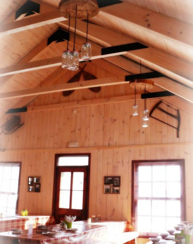 Saint-Elie-de-Caxton餐馆和美食-Domaine du Sucrier, Cabane a Sucre