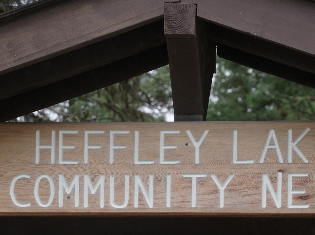 Heffley lake bc景点图片